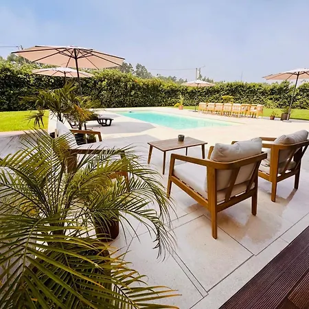 Ria Lounge House Villa