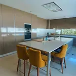Ria Lounge House Villa *