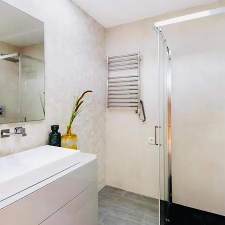 Willa Ria Lounge House